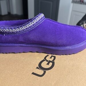 Purple Ugg like new never wore…